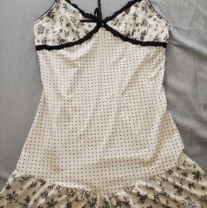 White & black nightie